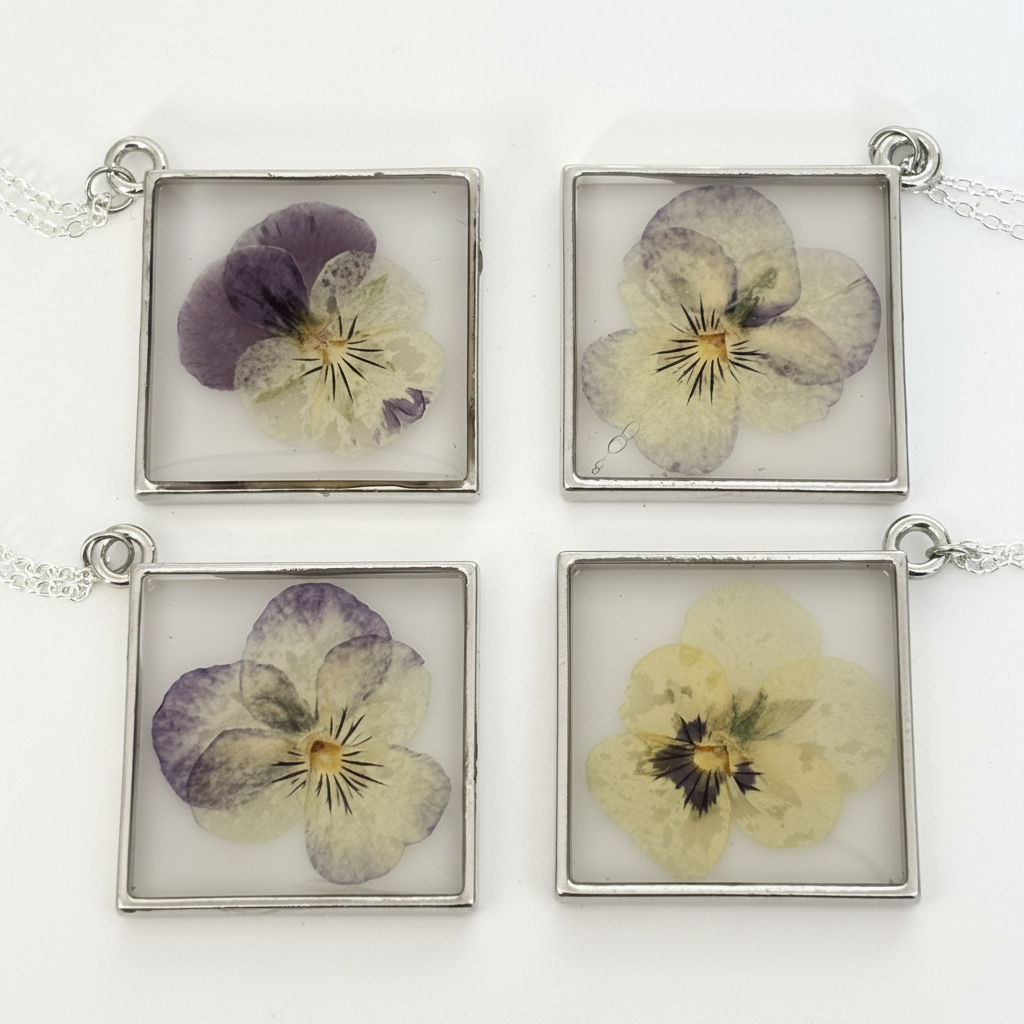Pressed Violet Necklace | Real Flower in Diamond Pendant